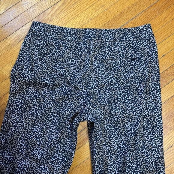 Animal print White House Black Market stretch leopard slim ankle pants size 4 🔥 - Picture 3 of 8